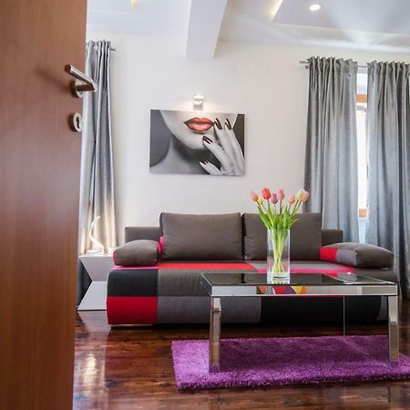 Studio Apartment Lena Kastela Exterior photo