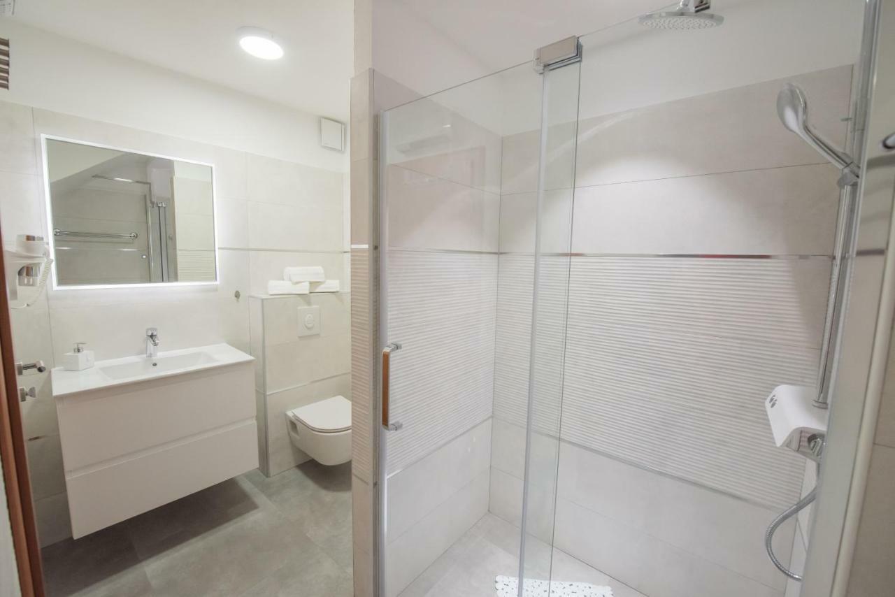 Studio Apartment Lena Kastela Exterior photo
