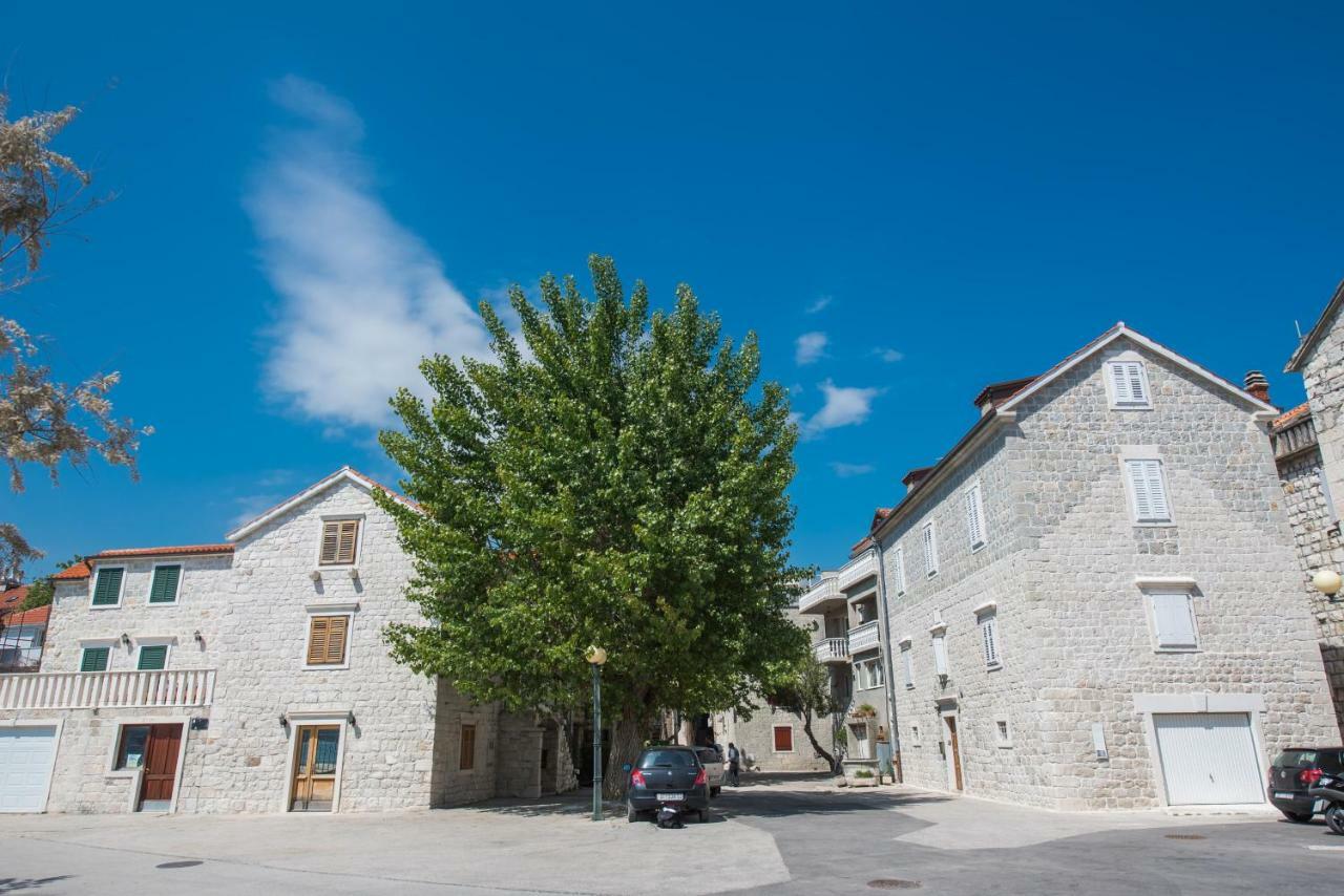 Studio Apartment Lena Kastela Exterior photo