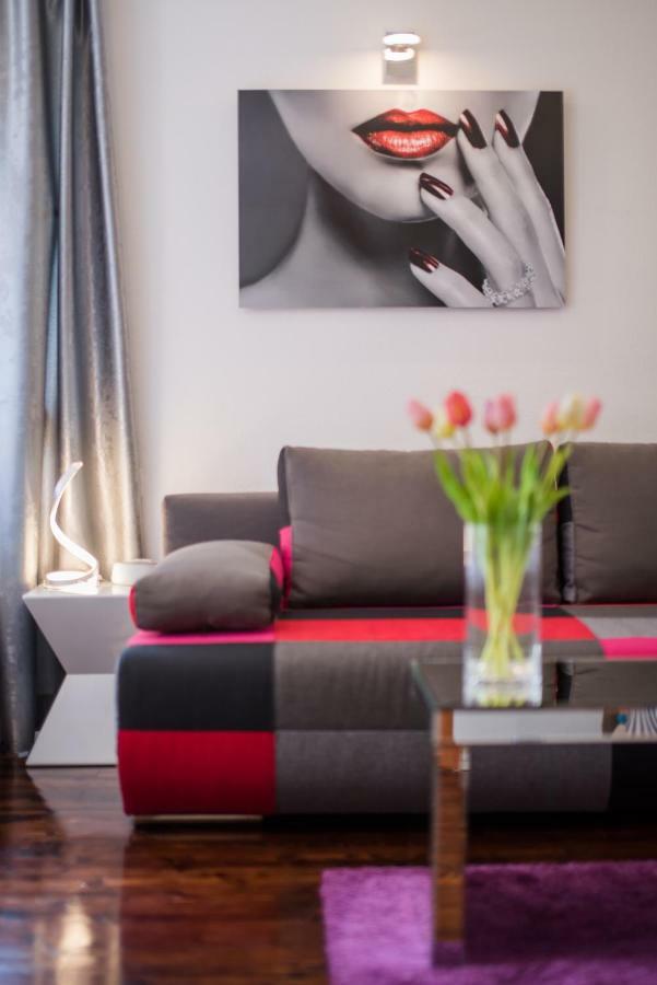 Studio Apartment Lena Kastela Exterior photo