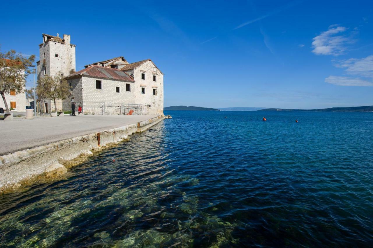 Studio Apartment Lena Kastela Exterior photo